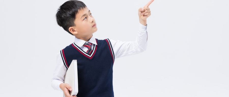 孩子性格内向嘴笨不会接话怎么办？